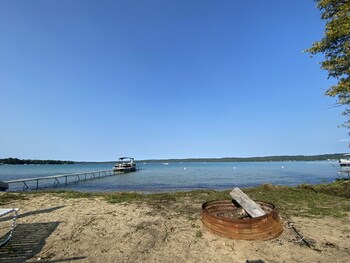 sunrise sands retreat beach and dock 2364