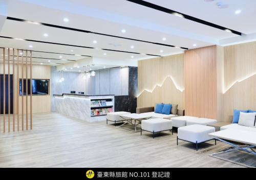 Yoai Mountain Roam Hotel,,2 star