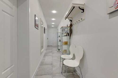 primavera by grand apartments