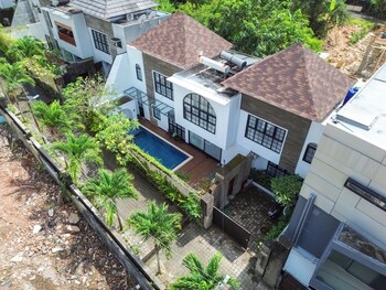 Baliem Villa,,3 star