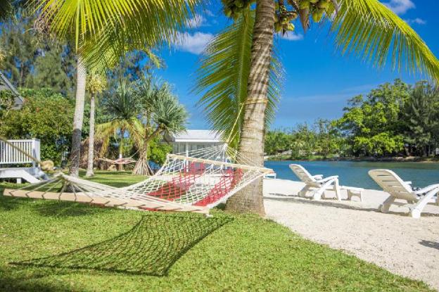 tropicana lagoon apartments