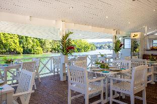 tropicana lagoon apartments