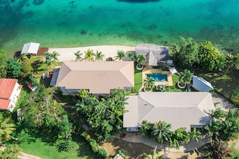 tropicana lagoon apartments