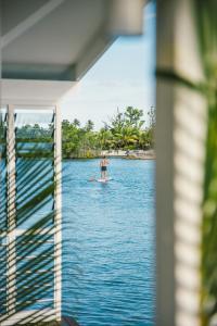 tropicana lagoon apartments