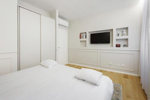 tornabuoni place and dream by mmega