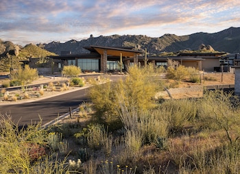 mountain house lodge at sereno canyon