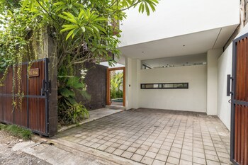 Nivassa Villa By Betterplace,,3 star