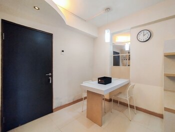 Best Deal And Comfy 1Br Apartment Gateway Ahmad Yani Cicadas,,3 star