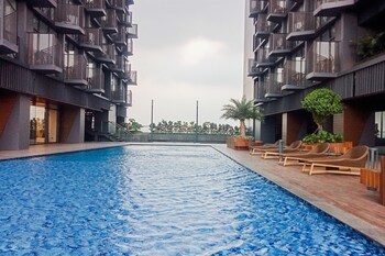 Cozy Stay Studio Apartment For 4 Fax Carstensz Residence,,3 star
