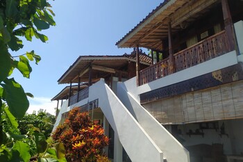 Villa Joglo Paris,,3 star