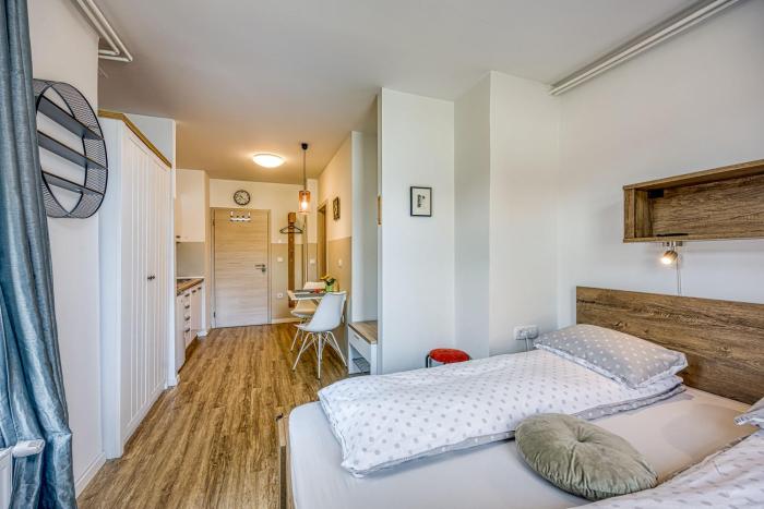 jantar apartments