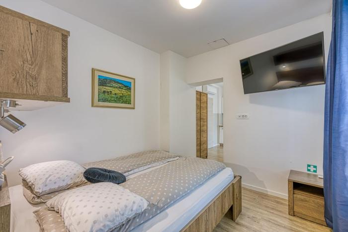 jantar apartments
