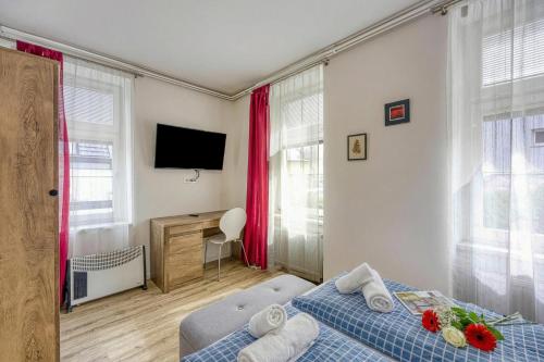 jantar apartments