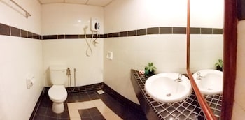 harbour inn melaka
