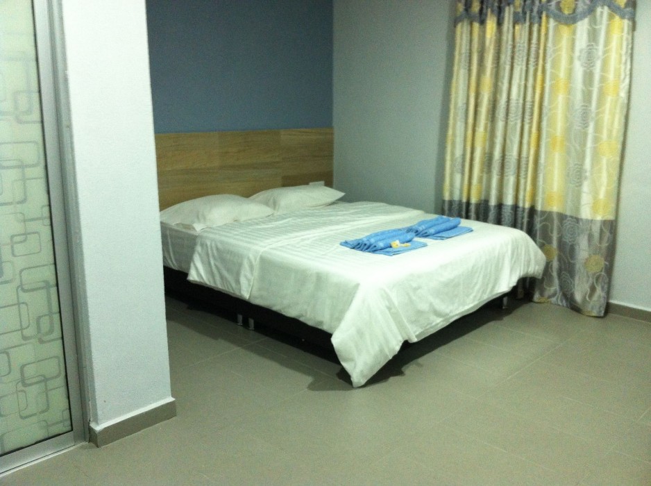 corrie chalet pantai cenang langkawi