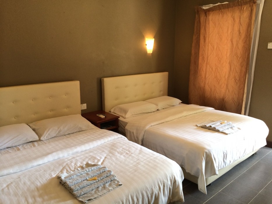 corrie chalet pantai cenang langkawi