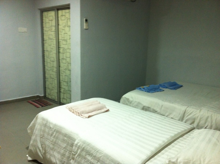 corrie chalet pantai cenang langkawi