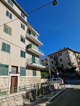 apartment and room columbo