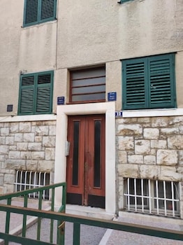 apartment and room columbo
