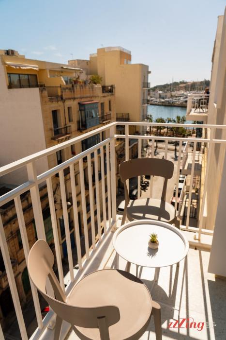 stuart rooms gzira promenade