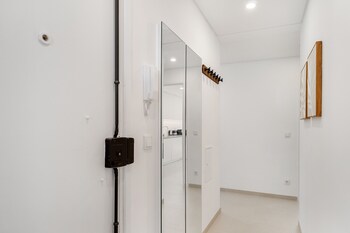 peaceful alges family home