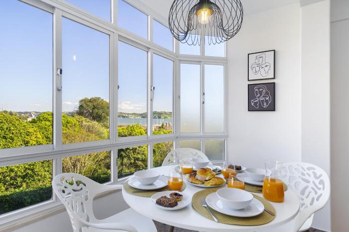 peaceful alges family home