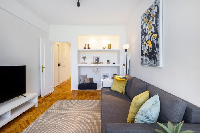 peaceful alges family home