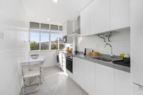 peaceful alges family home