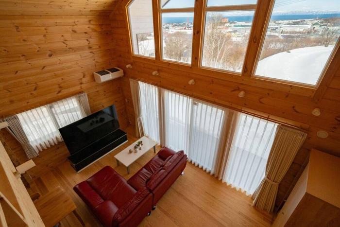 the crestview lodge