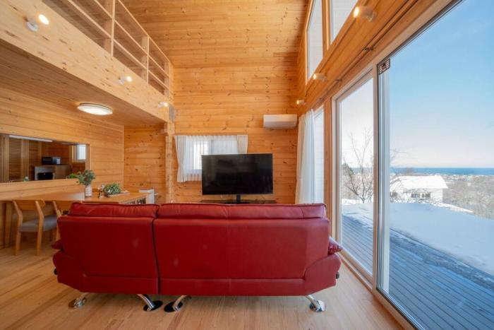 the crestview lodge
