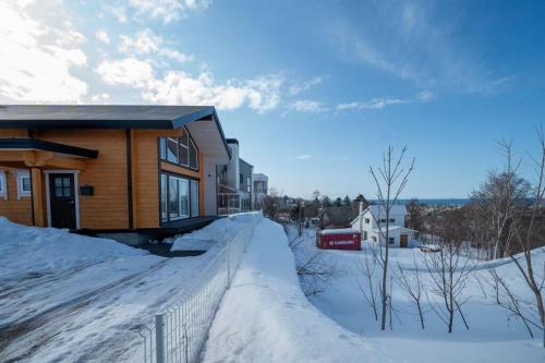 the crestview lodge