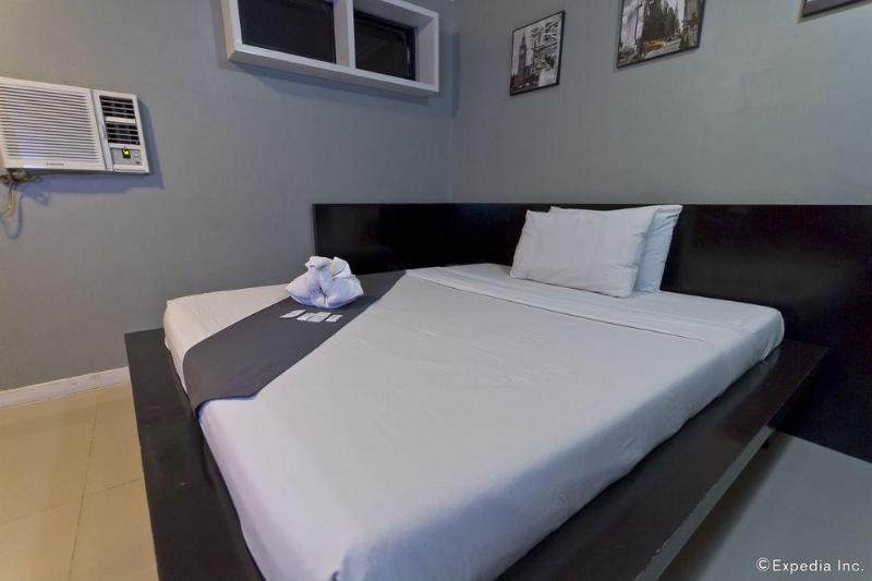richmond plaza hotel