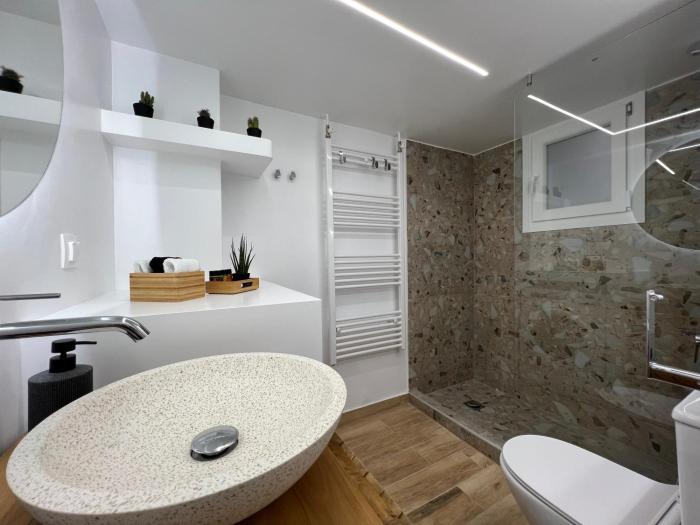 acropolis signature apartment
