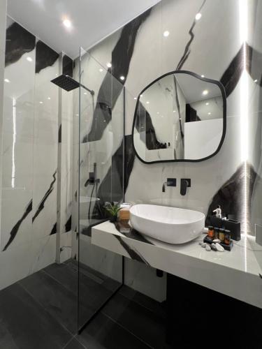acropolis signature apartment