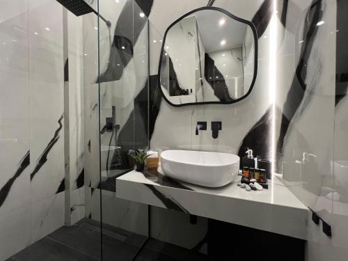 acropolis signature apartment