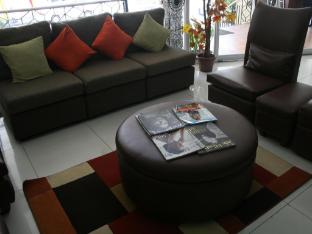 sampaguita suites plaza garcia