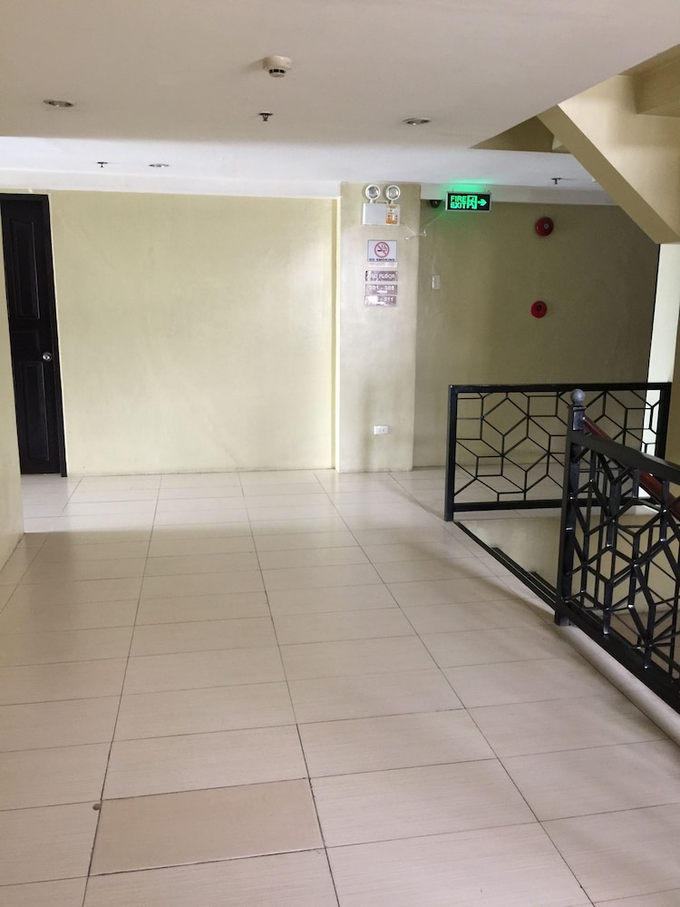 sampaguita suites plaza garcia