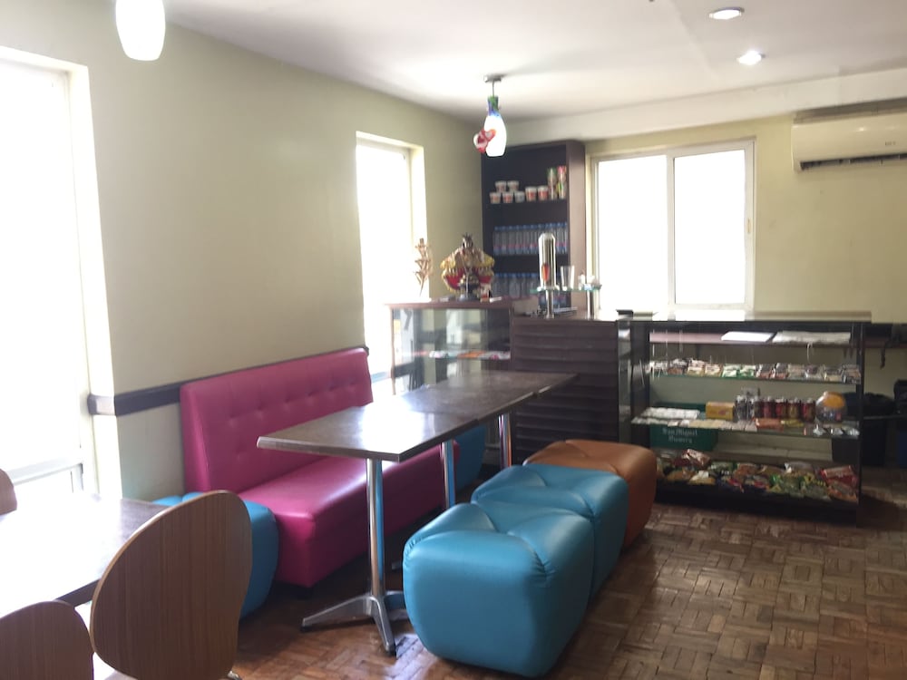 sampaguita suites plaza garcia