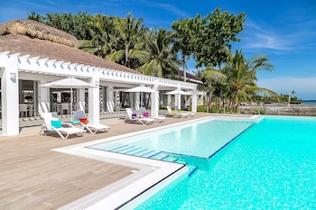Pacific Cebu Resort,Cebu City>>Cebu,3.5 star