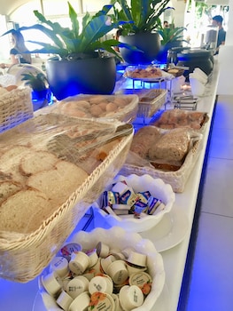 Pacific Cebu Resort,Cebu City>>Cebu,4 star