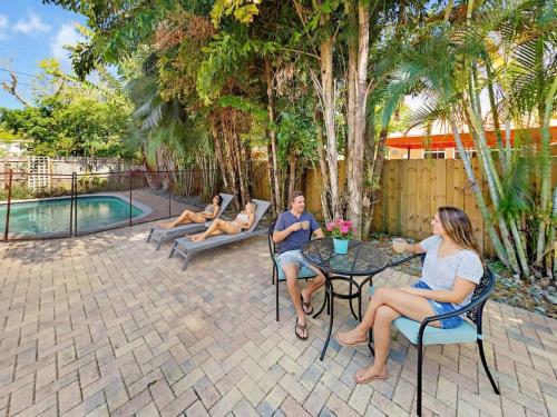 hidden gem vacation villa w private pool tikihut