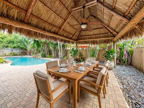 hidden gem vacation villa w private pool tikihut