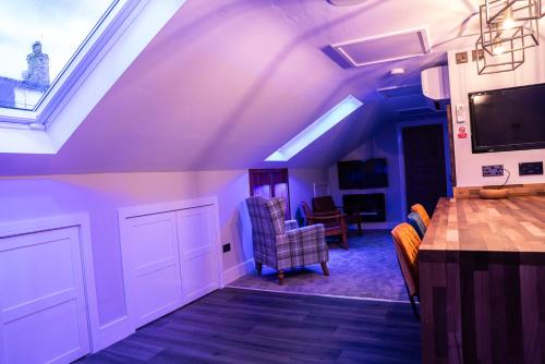 annex 2 bed sleeps 4 parking