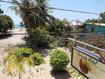Serenade Hotel,Placencia>>Belize,3 star