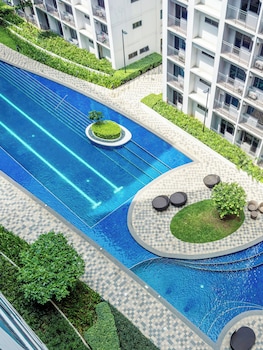 gemstonebr in smdc shore 2 residences