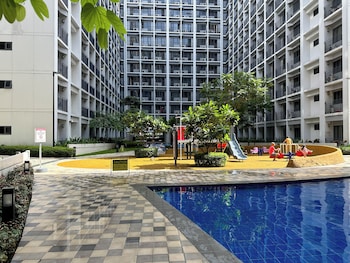 gemstonebr in smdc shore 2 residences