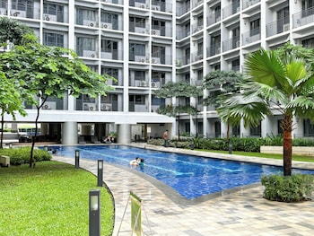 gemstonebr in smdc shore 2 residences