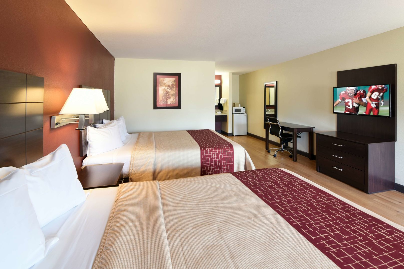 red roof inn bakersfield