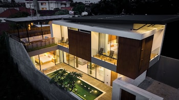 villa elena