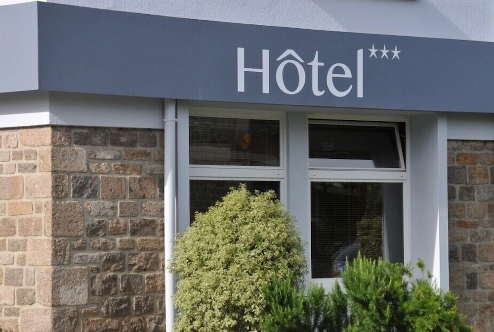 hotel au moyne de saire